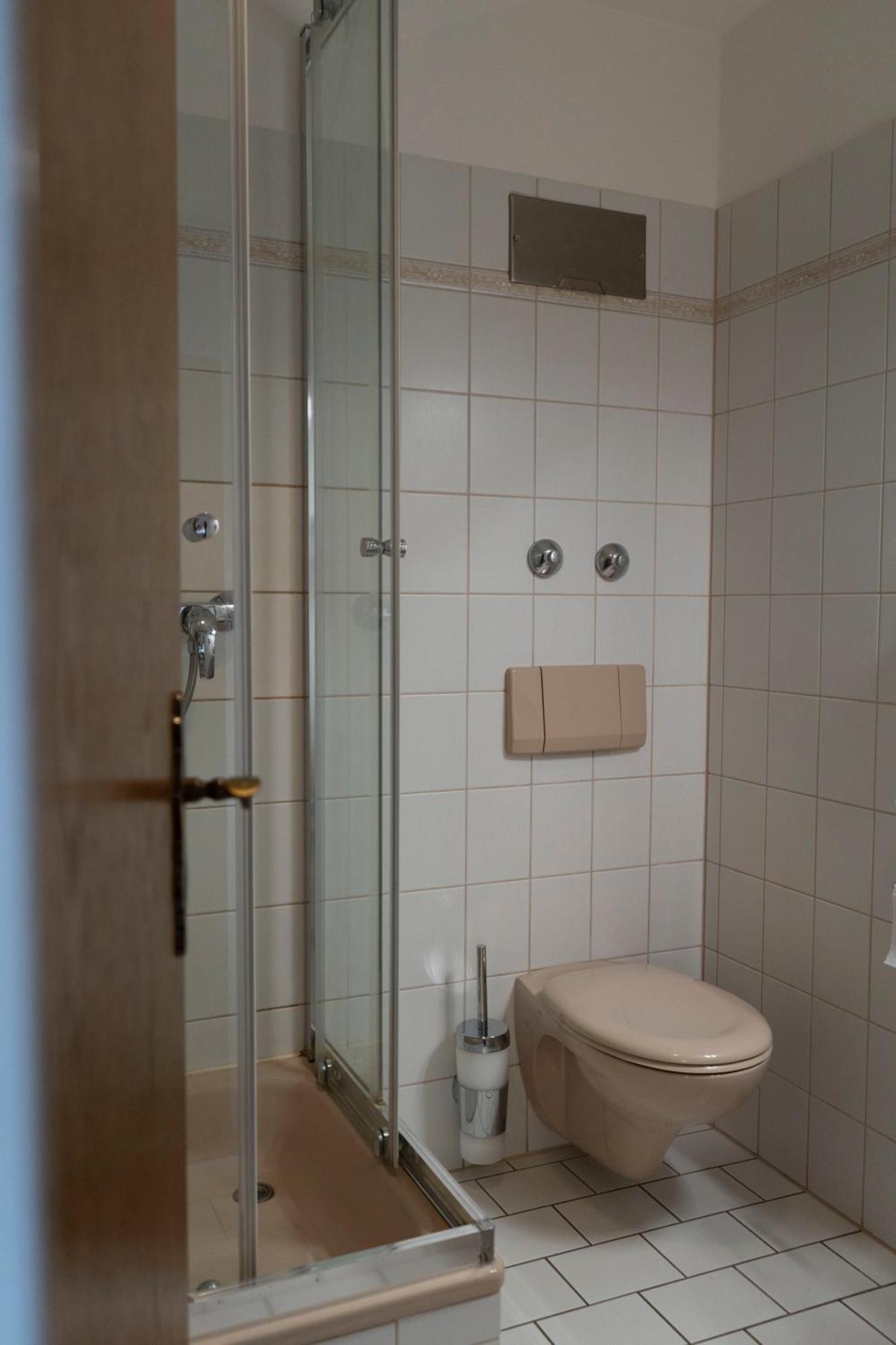 Gaststaette Zur Eiche Hotel Hanover Exterior photo