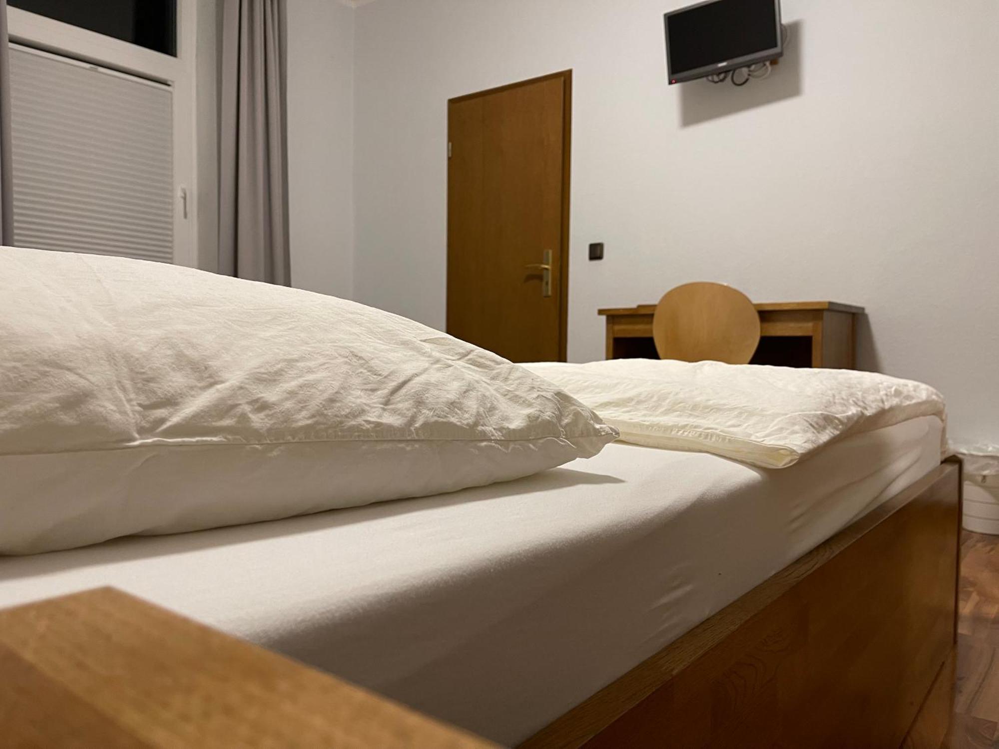 Gaststaette Zur Eiche Hotel Hanover Exterior photo