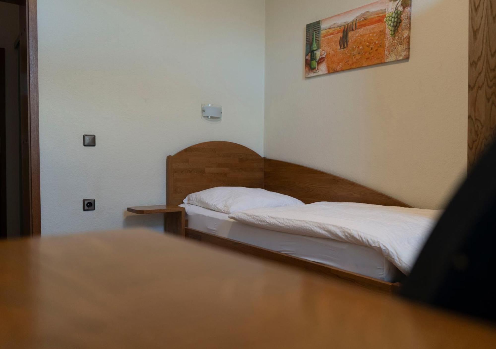 Gaststaette Zur Eiche Hotel Hanover Exterior photo